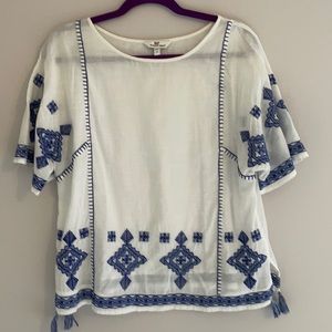 Embroidered linen shirt from Vineyard Vines